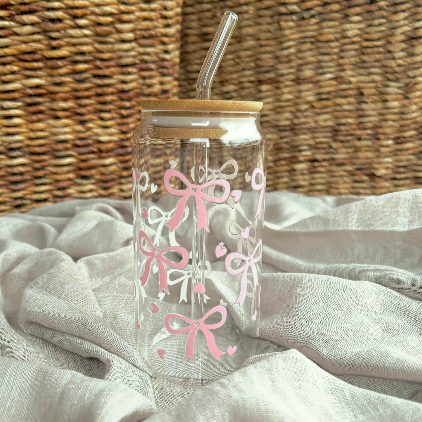 Gobelet en verre avec paille en verre et couvercle en bambou - Nœuds modèle 4